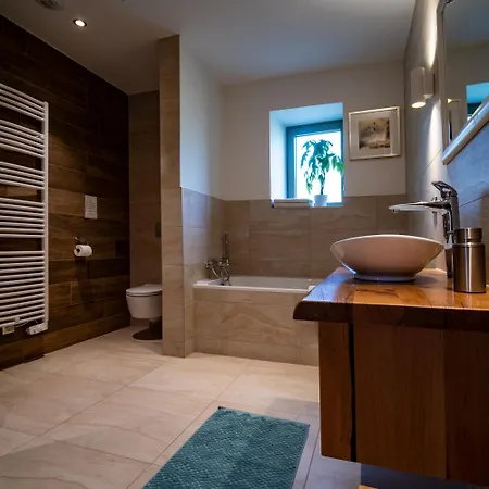Bel Esprit - D'hotes Bed & Breakfast 3*